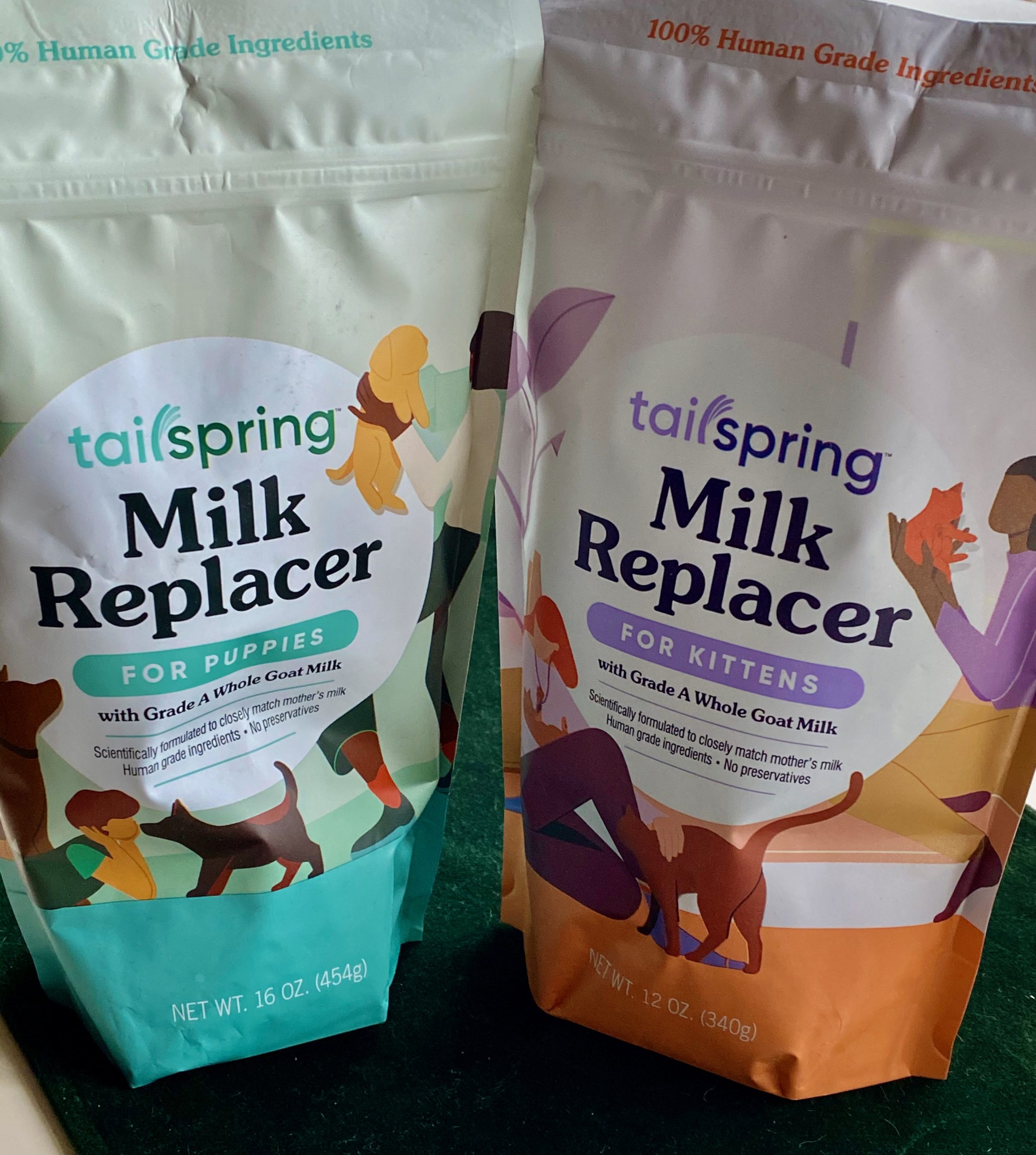 Tailspring powder pouch for kittens and puppies